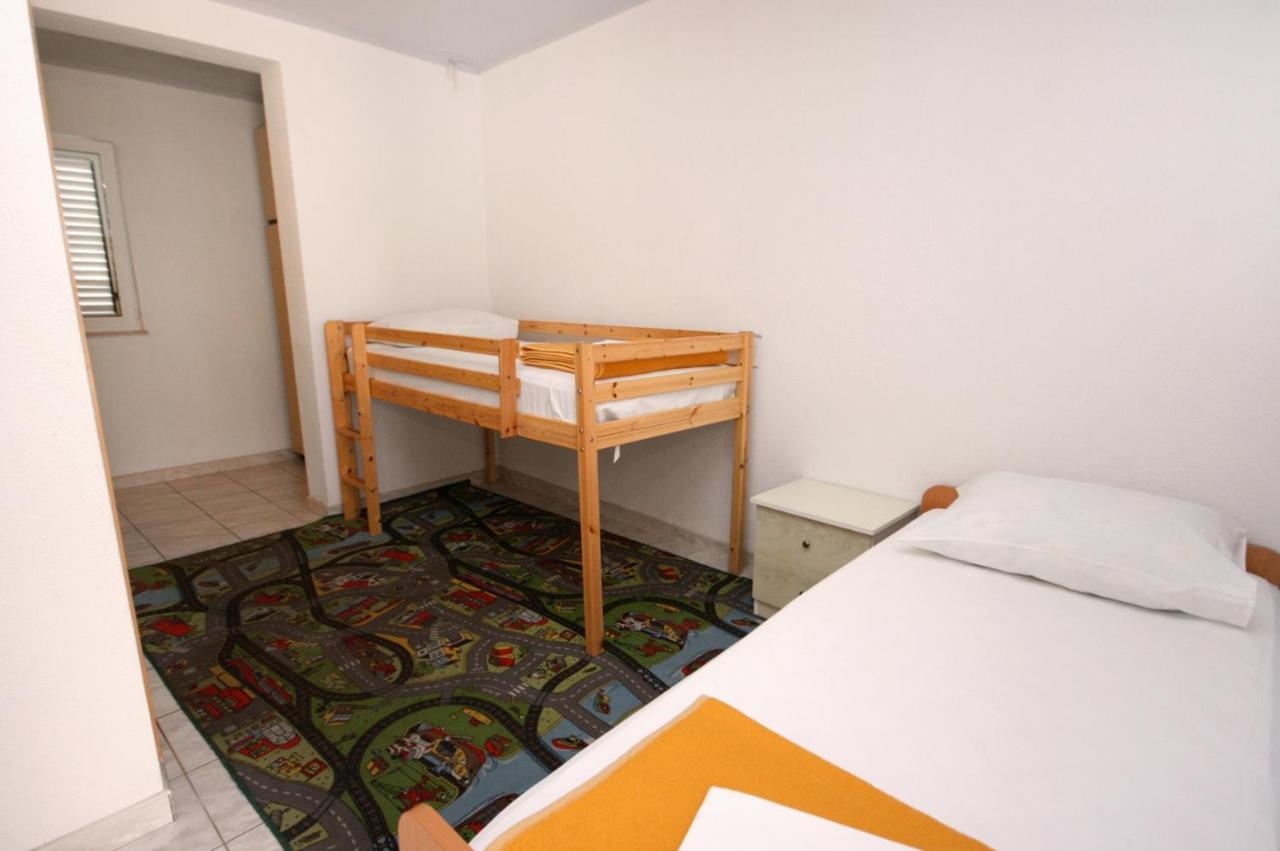 Apartments By The Sea Promajna, Makarska - 2673 Екстер'єр фото